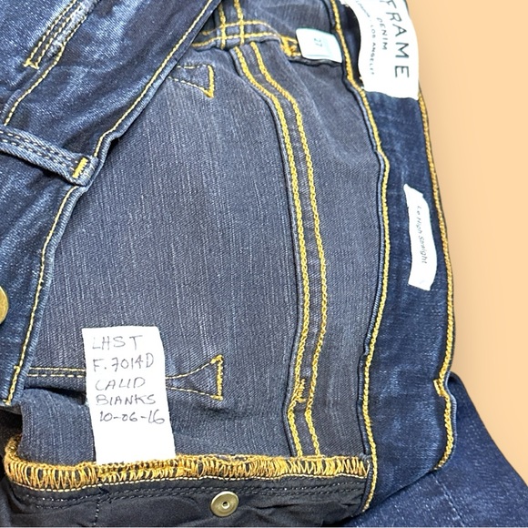 NWOT FRAME Le High Straight Distressed Jeans in Majesty Deep Blue. Size 27👖 - Picture 13 of 14